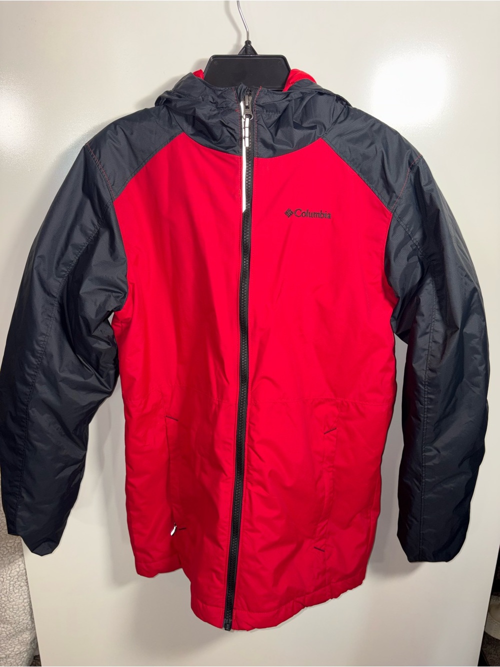 Columbia Kids Red/Black Hooded Cold Weather Ski Jacket w thermal coil technology